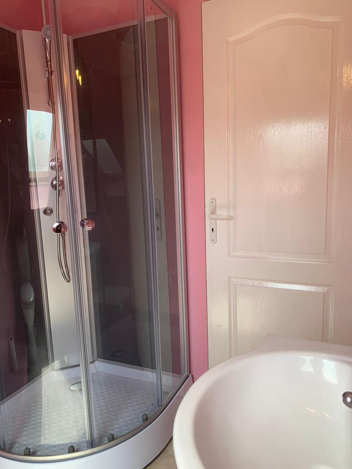 Studio Meuble Dans Une Maison Limay المظهر الخارجي الصورة